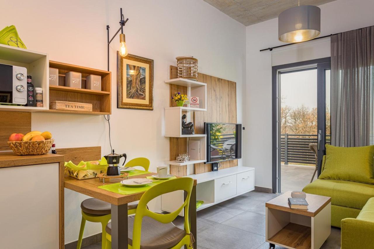 Apartments Bijou With Big Private Garden Near Umag Vilanija Ngoại thất bức ảnh
