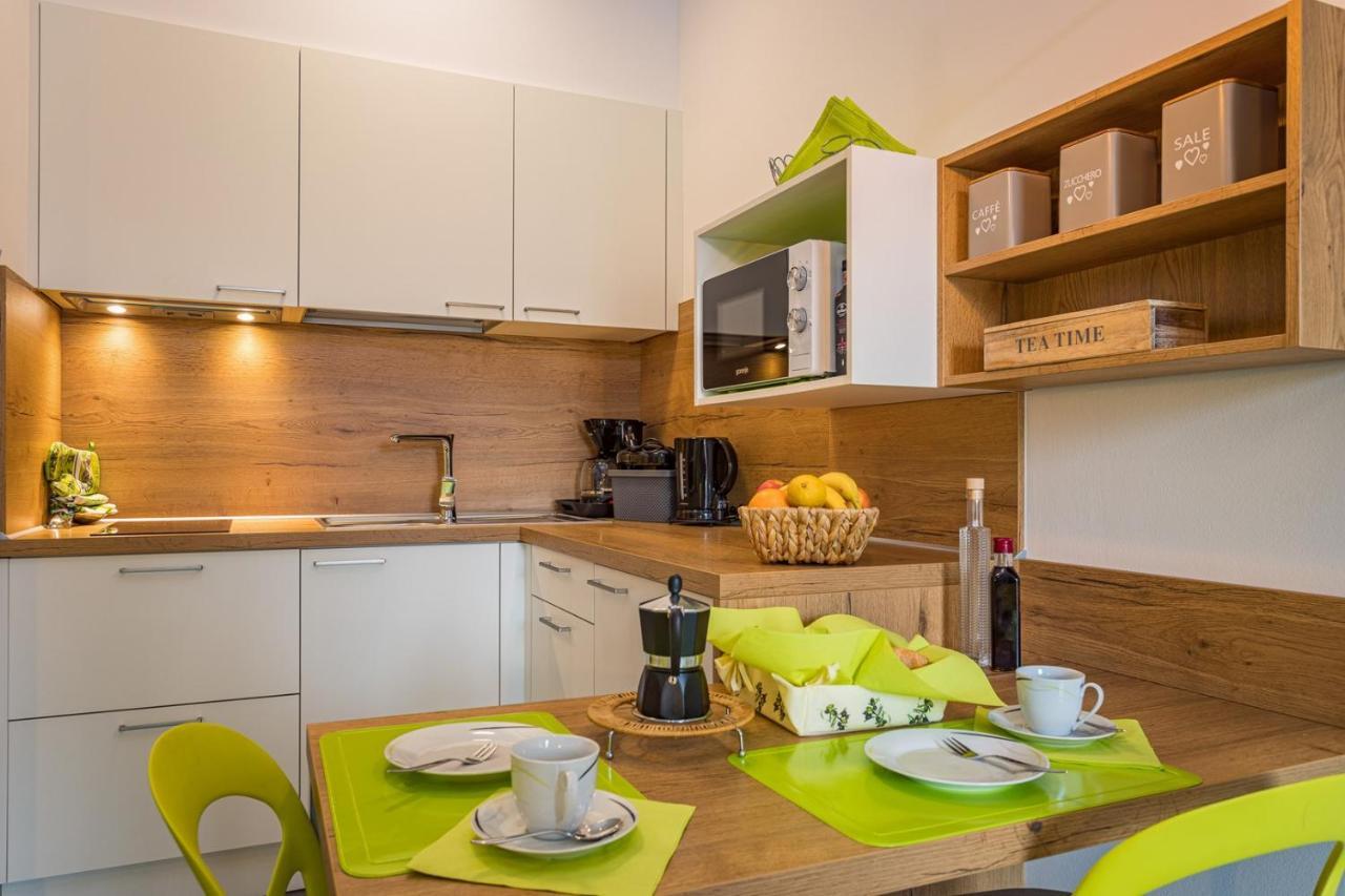 Apartments Bijou With Big Private Garden Near Umag Vilanija Ngoại thất bức ảnh